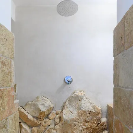 Villa Soleluna 7&1, Emma Marittima